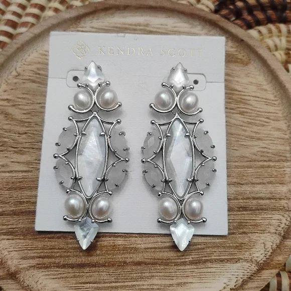 Kendra Scott Genevieve Statement Earrings in Silver and Ivory Pearl NWT - Picture 10 of 10